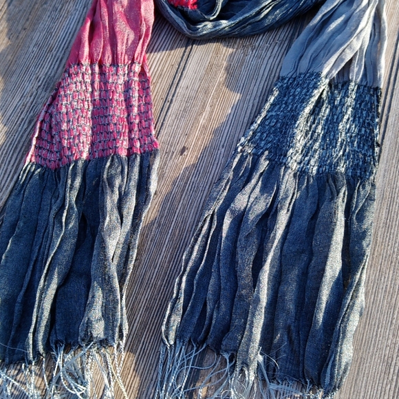 Lightweight Stretchy Fringe Scarf - Picture 5 of 8